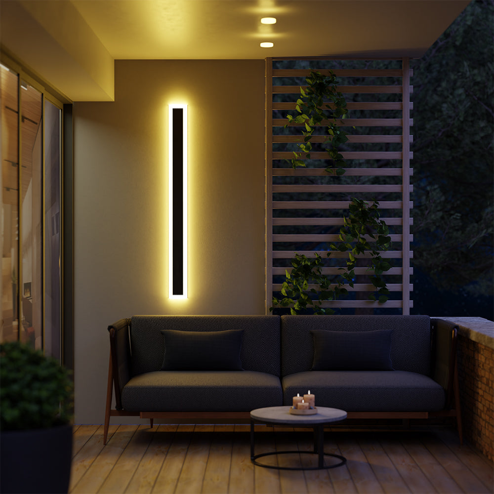 Vynn Linear Outdoor Wall Lamp