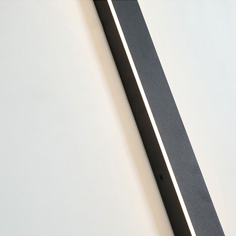 Silex Linear Outdoor Wall Lamp