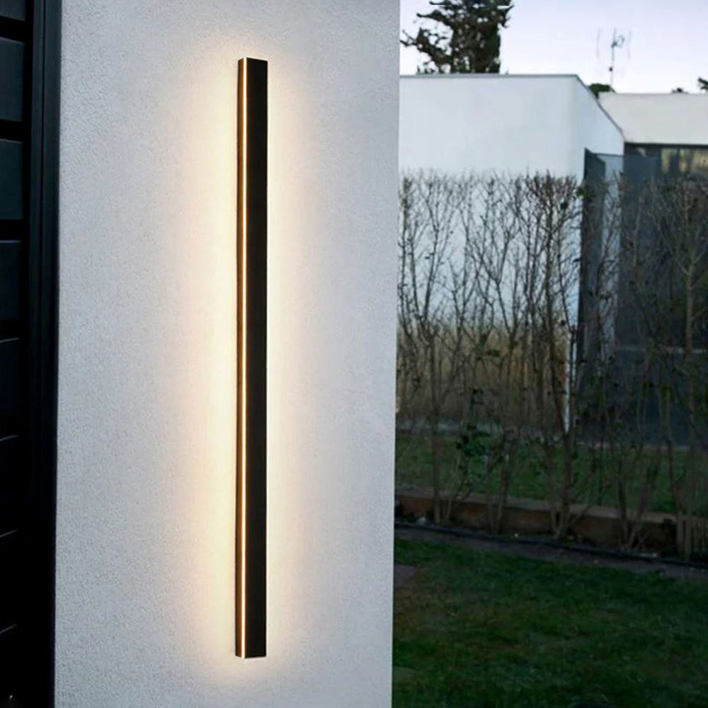 Silex Linear Outdoor Wall Lamp