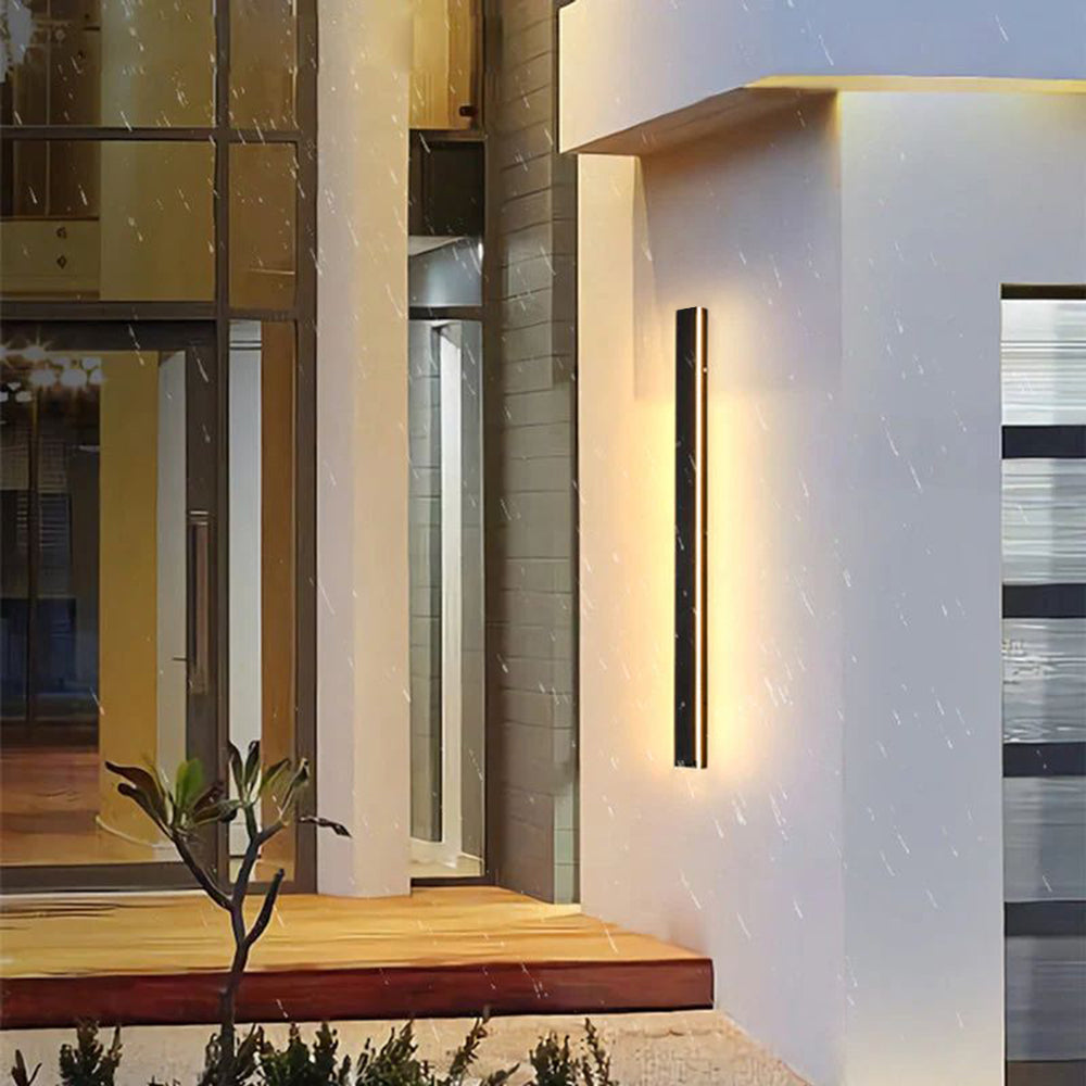 Silex Linear Outdoor Wall Lamp