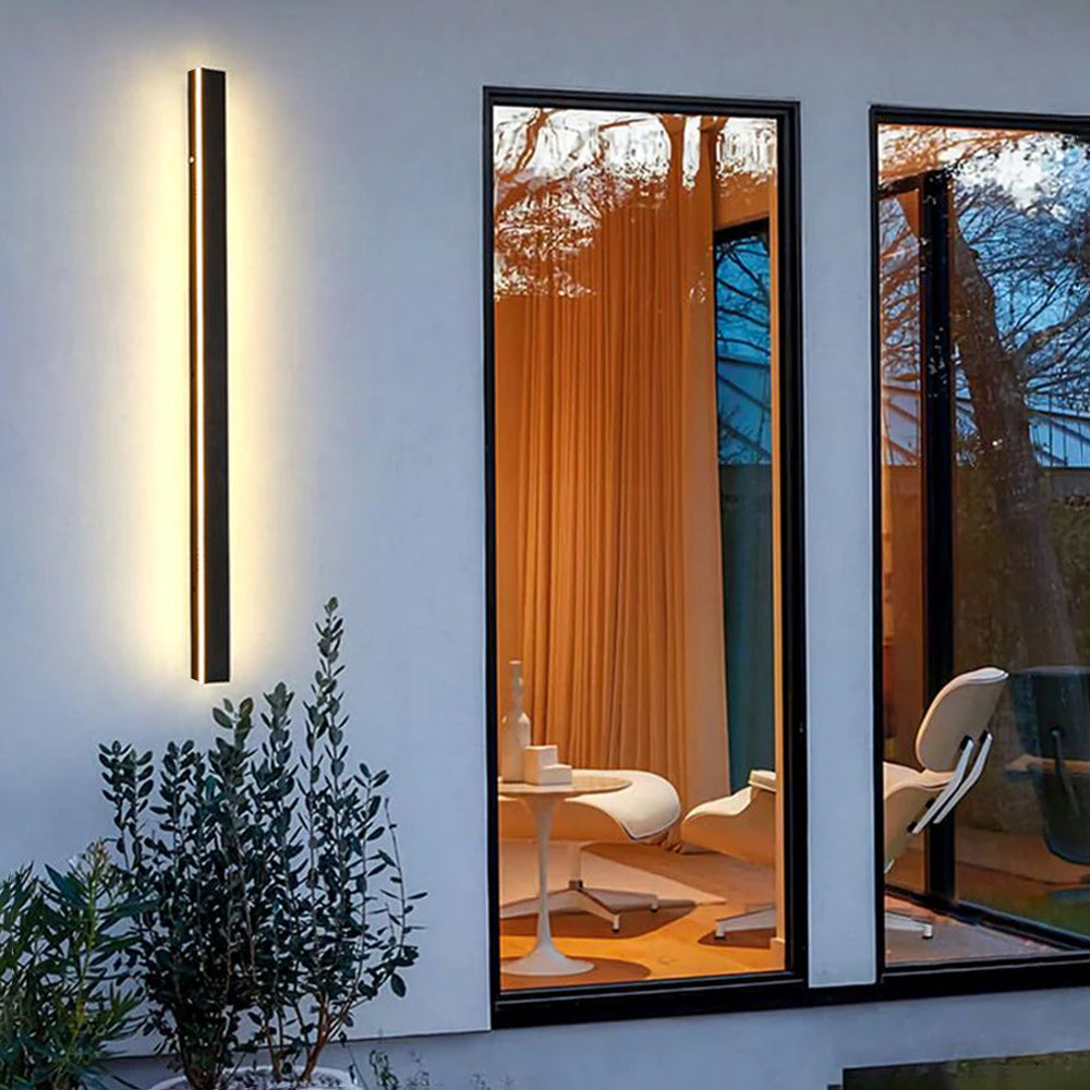 Silex Linear Outdoor Wall Lamp