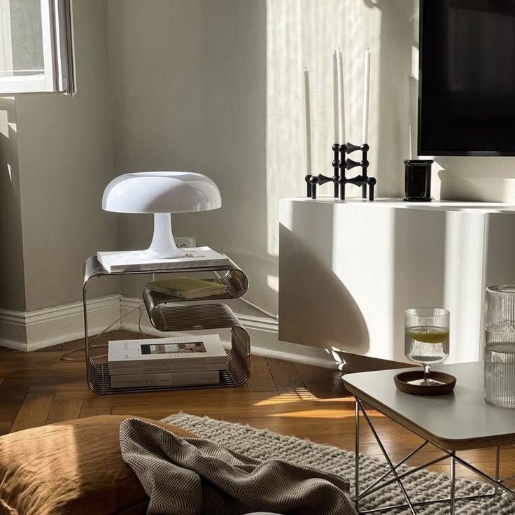 Retro Mushroom LED Table Lamp